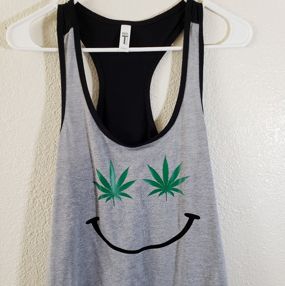Razorback 2 tone happy cannabis